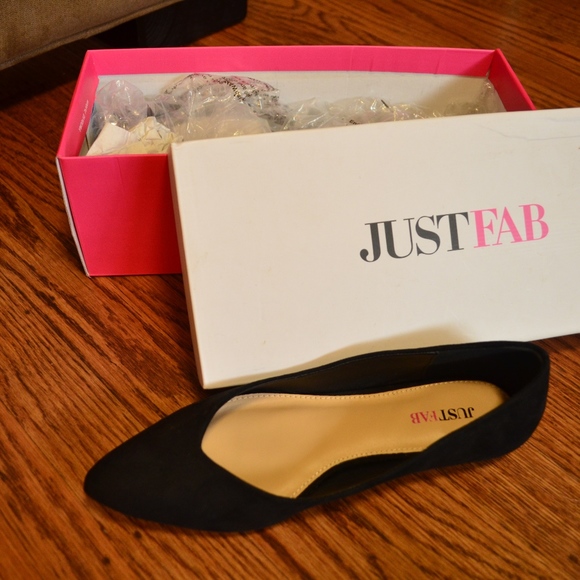 Brand New JustFab Black Pointed Flats - Picture 3 of 4